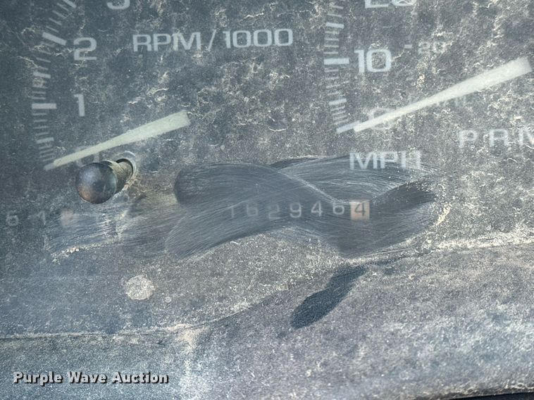 image for item EK0550 1998 Chevrolet C1500 pickup truck