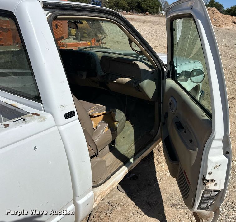 image for item EK0550 1998 Chevrolet C1500 pickup truck