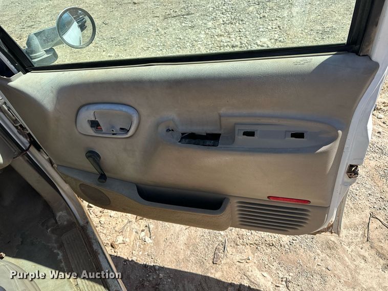 image for item EK0550 1998 Chevrolet C1500 pickup truck