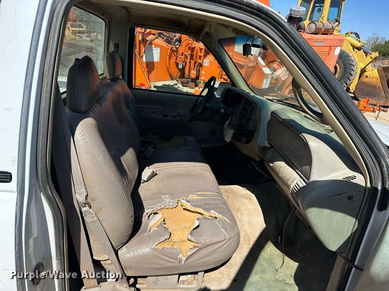 image for item EK0550 1998 Chevrolet C1500 pickup truck