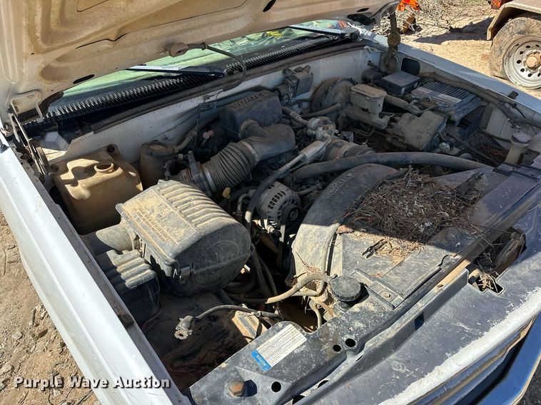 image for item EK0550 1998 Chevrolet C1500 pickup truck