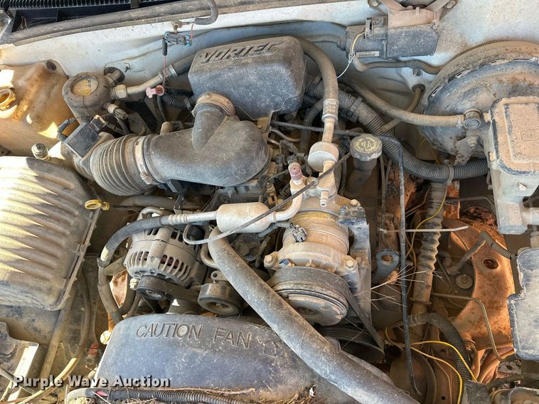 image for item EK0550 1998 Chevrolet C1500 pickup truck