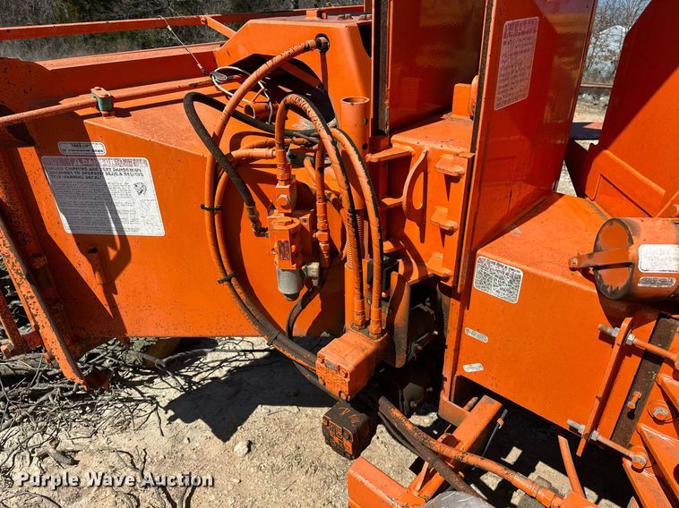 image for item EK0551 2006 Bandit 150 wood chipper