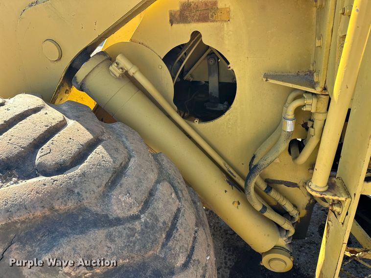 image for item EK0552 International  H65-C wheel loader