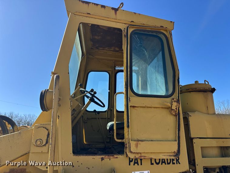 image for item EK0552 International  H65-C wheel loader