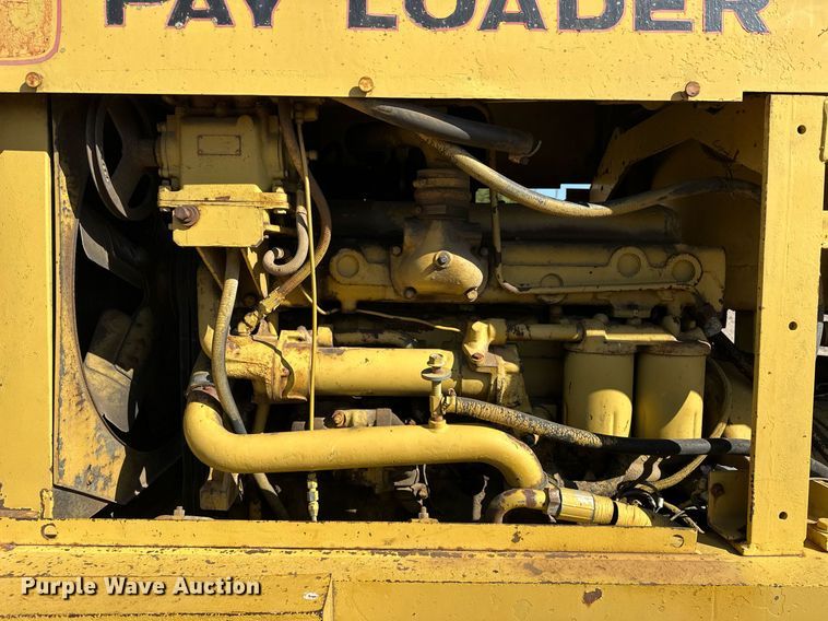 image for item EK0552 International  H65-C wheel loader