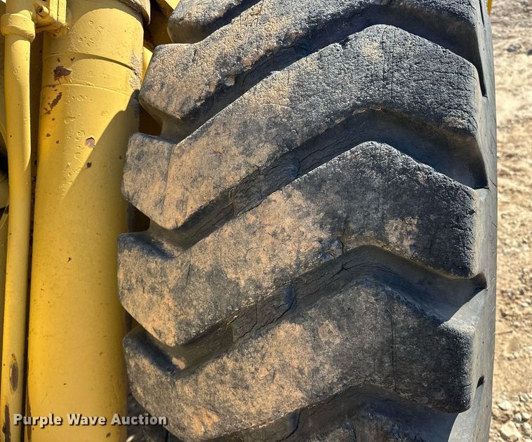 image for item EK0552 International  H65-C wheel loader