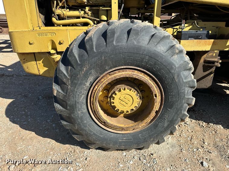 image for item EK0552 International  H65-C wheel loader