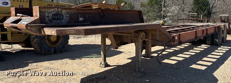 image for item EK0553 1981 Atoka 18DE Drop deck equipment trailer