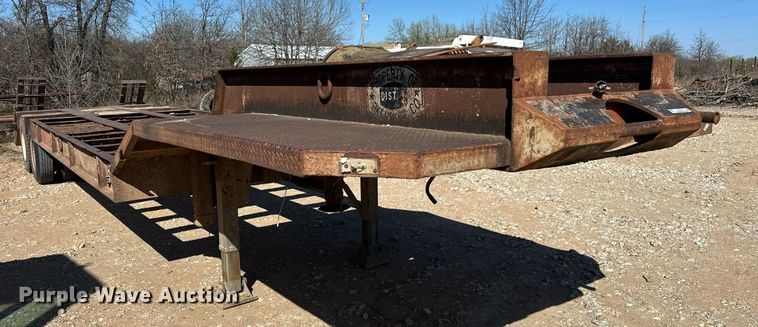 image for item EK0553 1981 Atoka 18DE Drop deck equipment trailer
