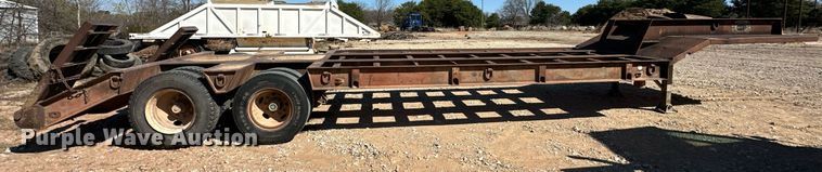 image for item EK0553 1981 Atoka 18DE Drop deck equipment trailer