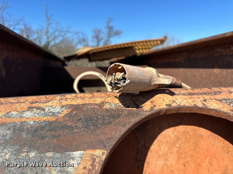 image for item EK0553 1981 Atoka 18DE Drop deck equipment trailer