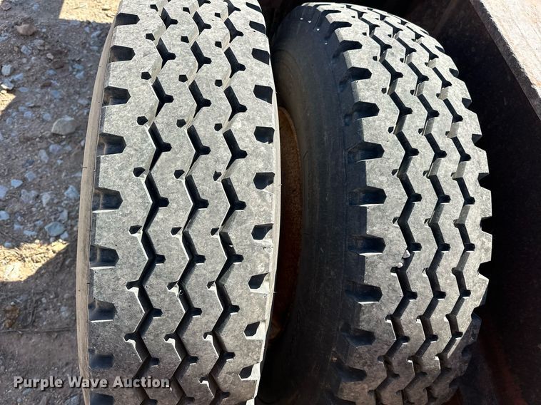 image for item EK0553 1981 Atoka 18DE Drop deck equipment trailer