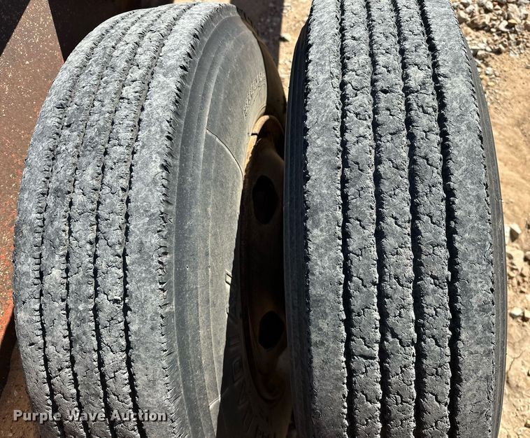 image for item EK0553 1981 Atoka 18DE Drop deck equipment trailer