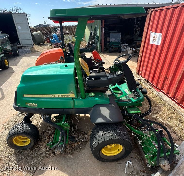 image for item EK0600 2018 John Deere 7700A reel mower