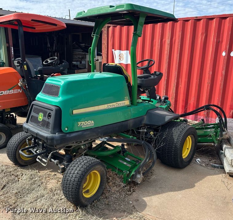 image for item EK0600 2018 John Deere 7700A reel mower