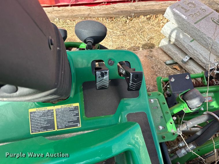 image for item EK0600 2018 John Deere 7700A reel mower