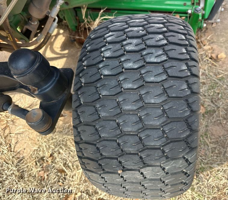 image for item EK0600 2018 John Deere 7700A reel mower