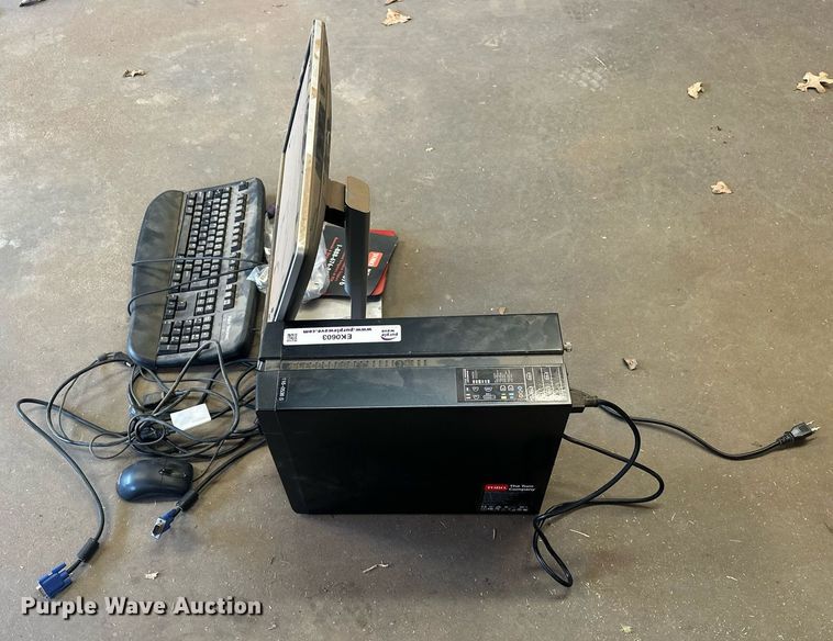 image for item EK0603 Toro desktop