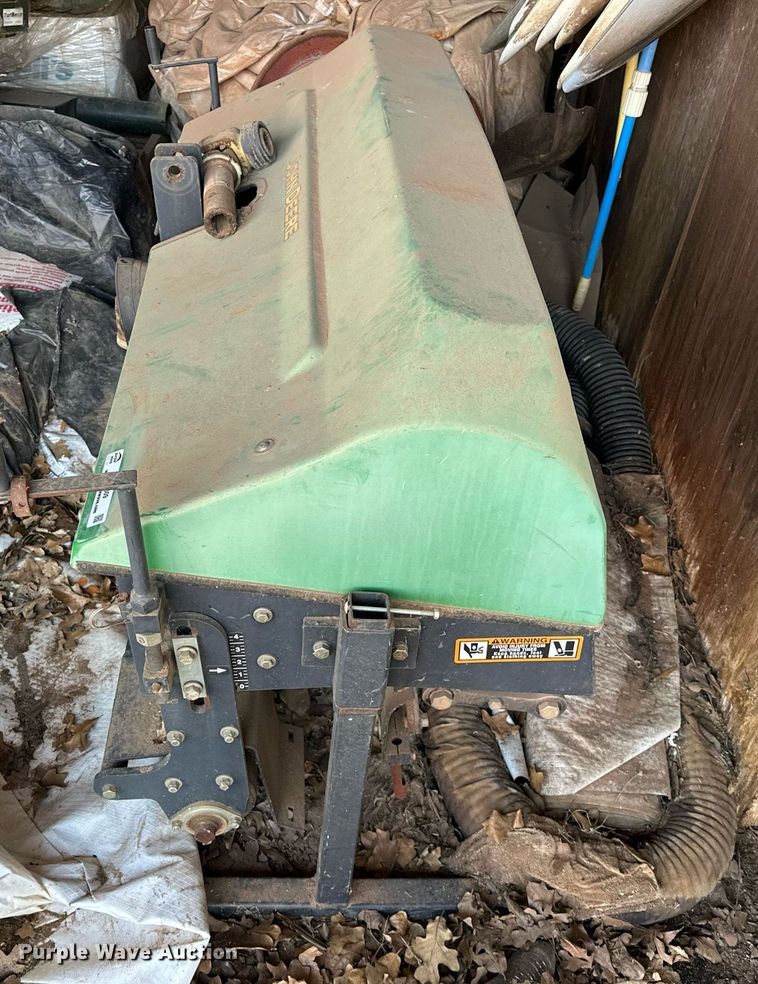 image for item EK0609 John Deere Aerocore 1500 aerator