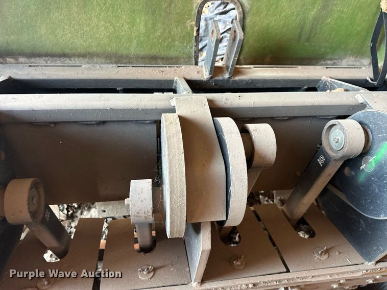 image for item EK0609 John Deere Aerocore 1500 aerator