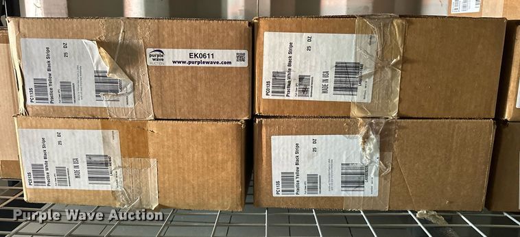 image for item EK0611 (19) boxes of practice golf balls