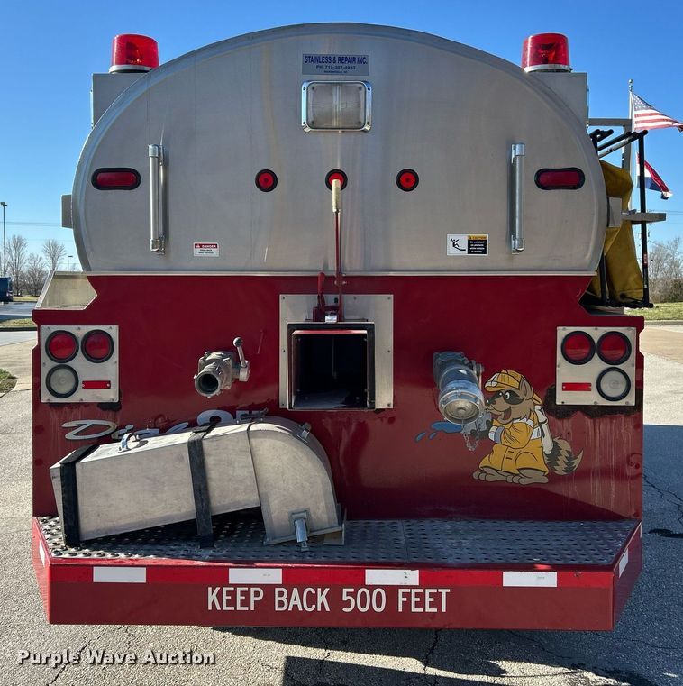 image for item EK2755 1989 Ford L8000 tank truck