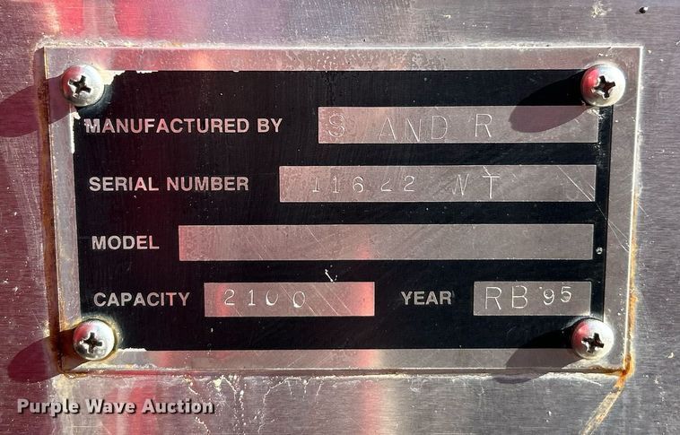 image for item EK2755 1989 Ford L8000 tank truck