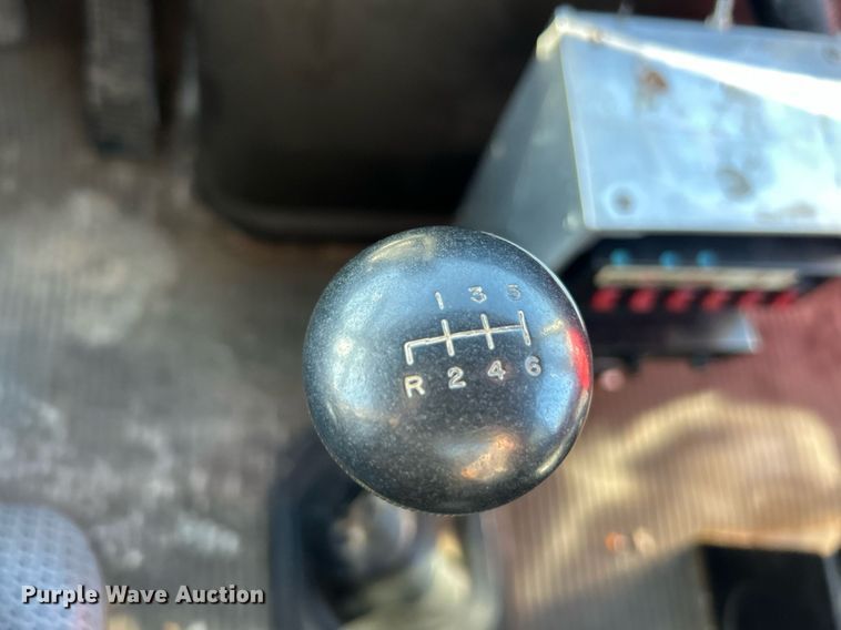 image for item EK2755 1989 Ford L8000 tank truck