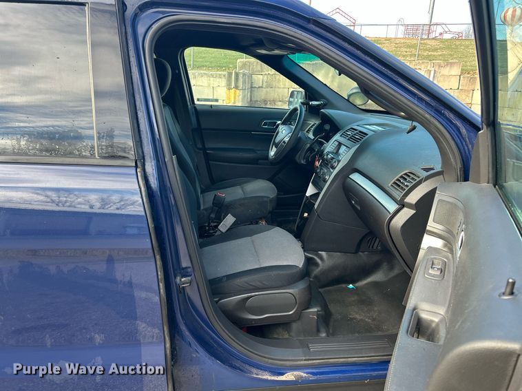 image for item EK2764 2015 Ford Explorer Police Interceptor SUV