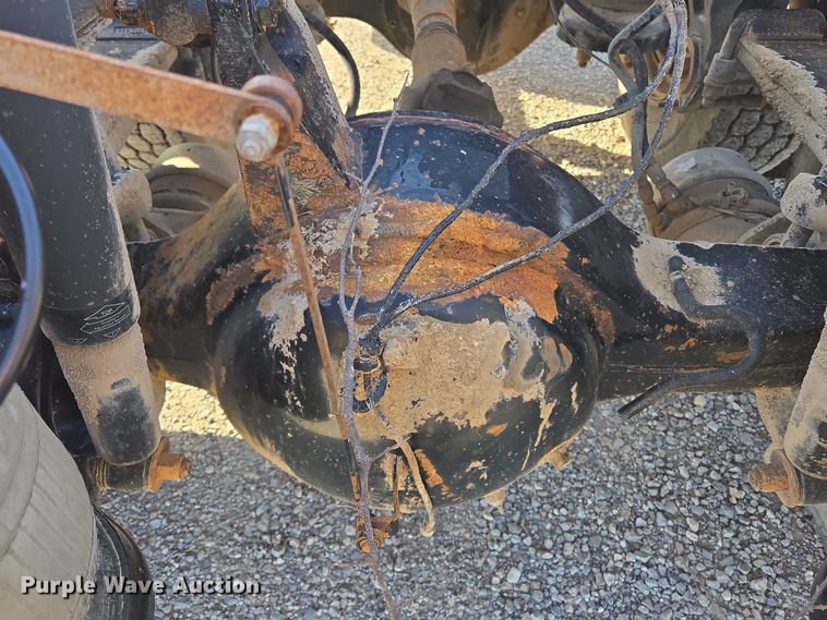 image for item EL5693 1999 Peterbilt 379 semi truck