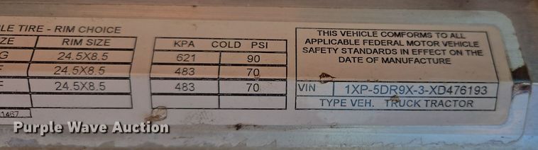 image for item EL5693 1999 Peterbilt 379 semi truck