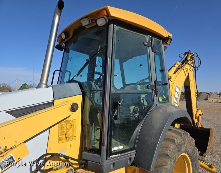 image for item EL5694 2003 John Deere 310SG backhoe