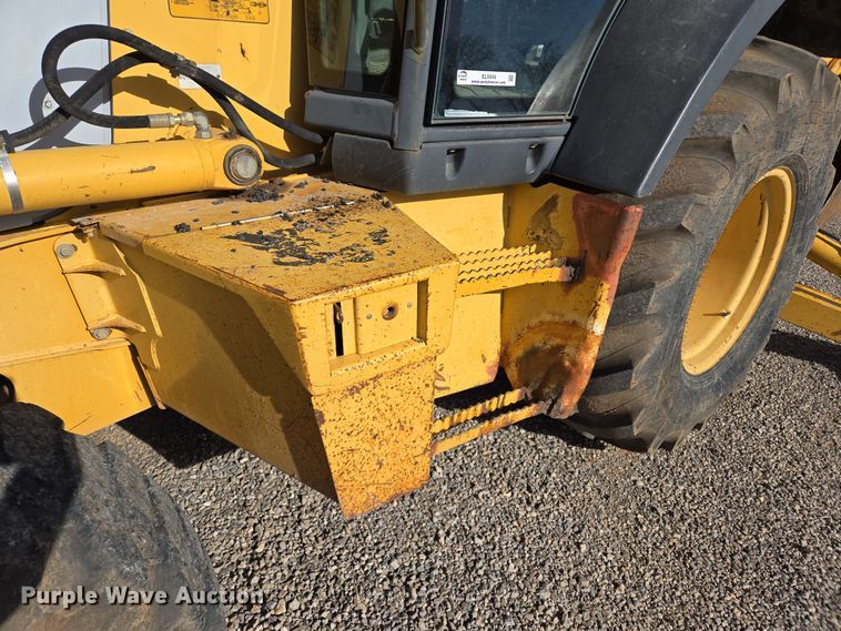 image for item EL5694 2003 John Deere 310SG backhoe