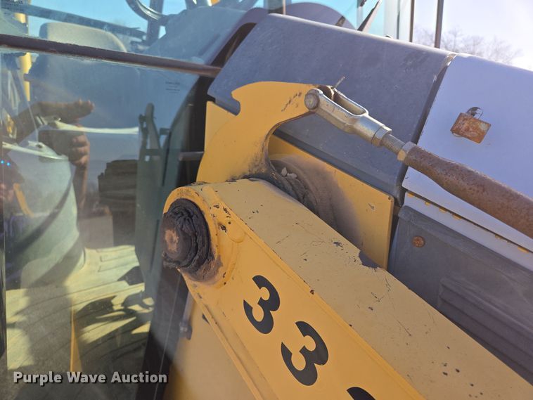 image for item EL5694 2003 John Deere 310SG backhoe