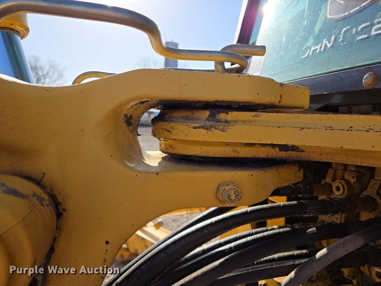 image for item EL5694 2003 John Deere 310SG backhoe