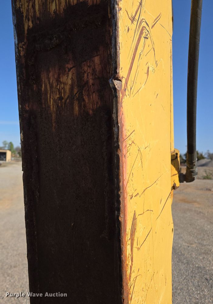 image for item EL5694 2003 John Deere 310SG backhoe