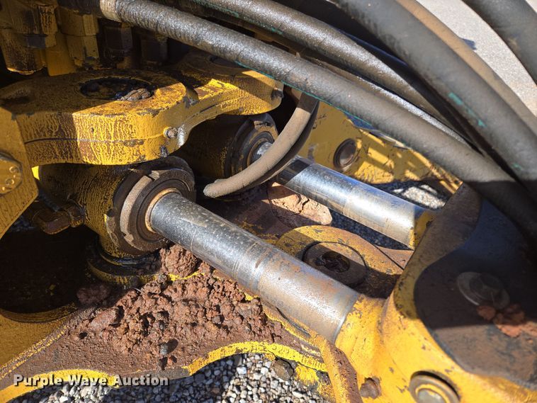 image for item EL5694 2003 John Deere 310SG backhoe