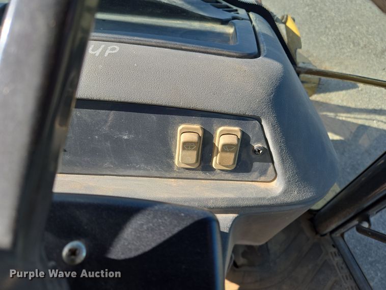 image for item EL5694 2003 John Deere 310SG backhoe