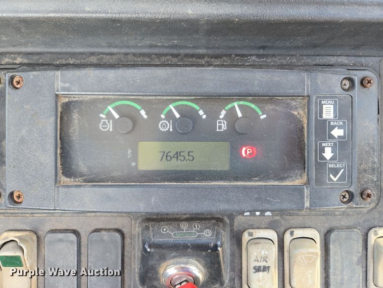 image for item EL5694 2003 John Deere 310SG backhoe