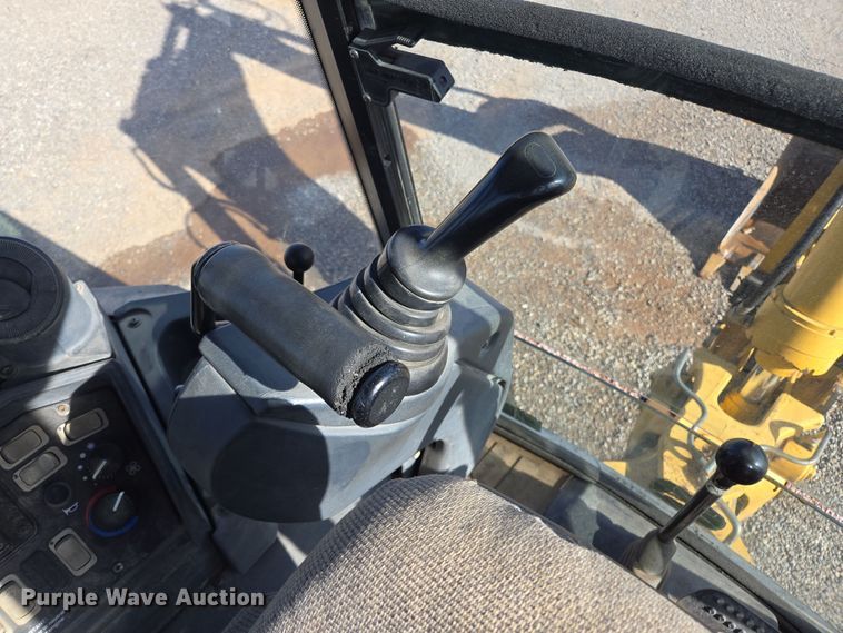 image for item EL5694 2003 John Deere 310SG backhoe