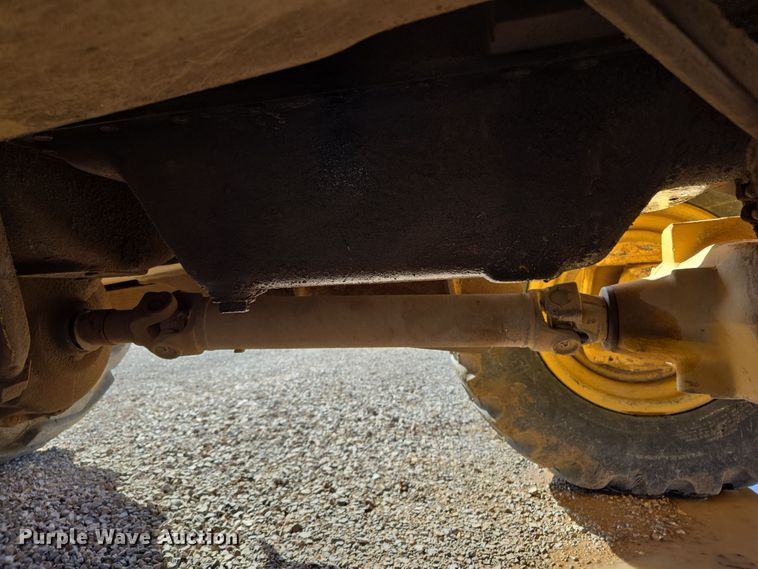 image for item EL5694 2003 John Deere 310SG backhoe