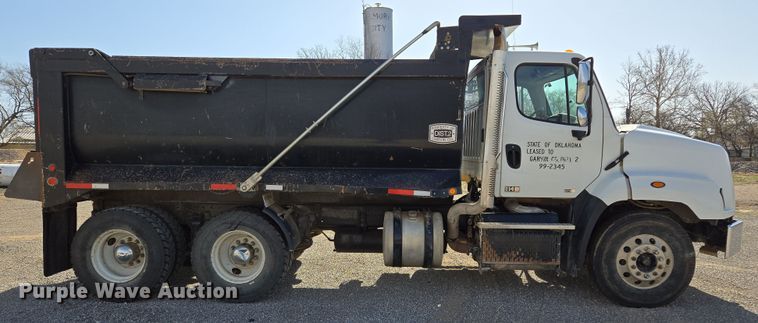 image for item EL5695 2014 Freightliner 114SD dump truck