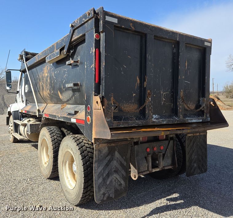 image for item EL5695 2014 Freightliner 114SD dump truck
