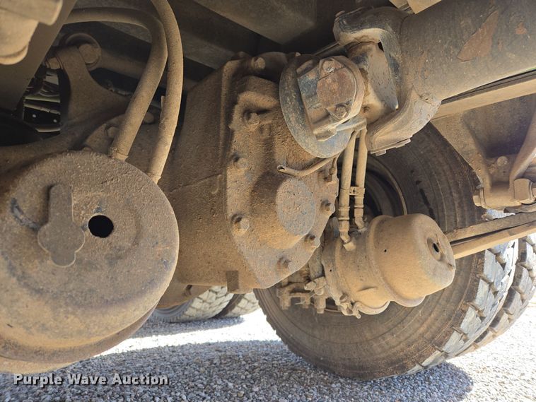 image for item EL5695 2014 Freightliner 114SD dump truck