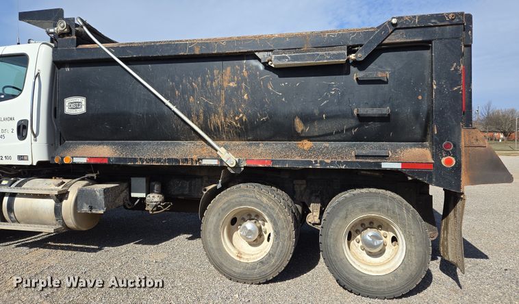 image for item EL5695 2014 Freightliner 114SD dump truck