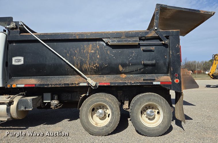 image for item EL5695 2014 Freightliner 114SD dump truck