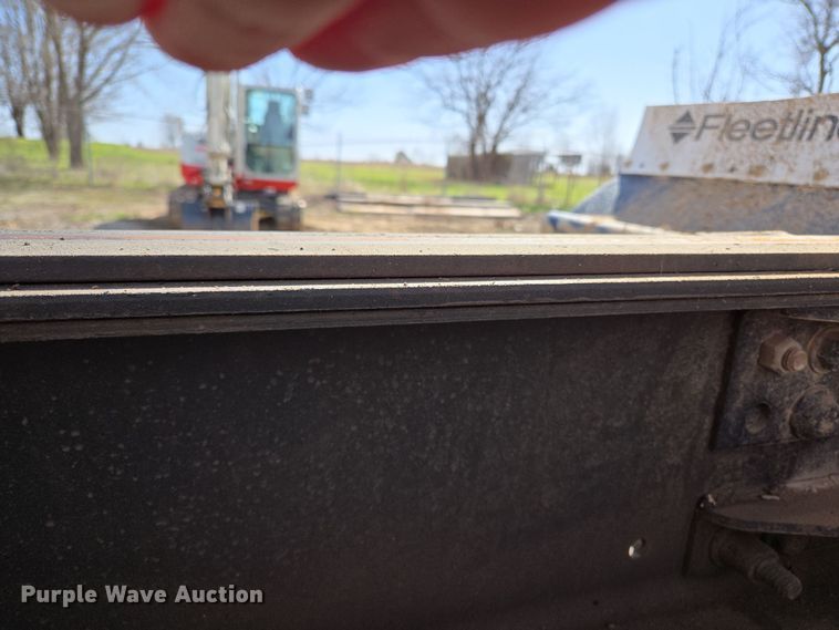 image for item EL5695 2014 Freightliner 114SD dump truck