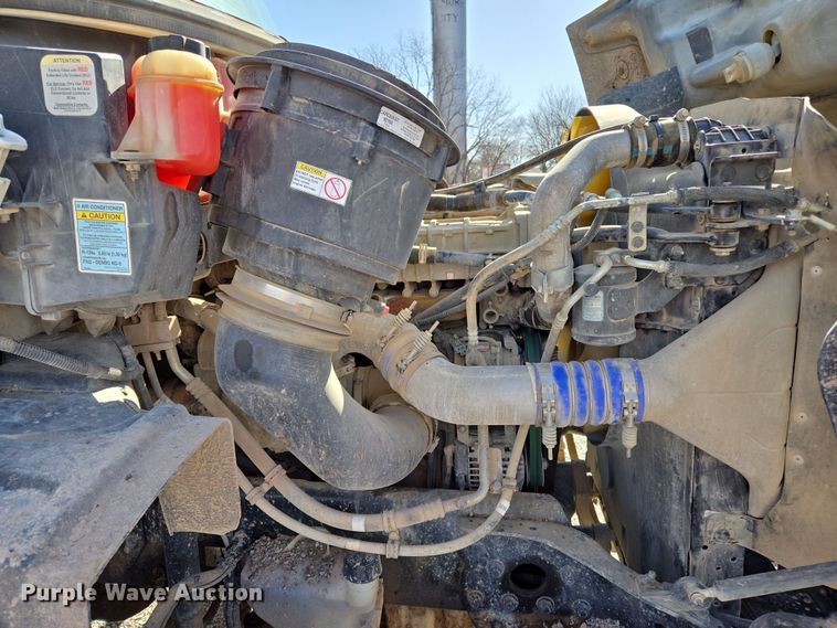 image for item EL5695 2014 Freightliner 114SD dump truck