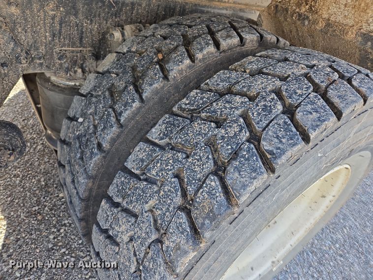 image for item EL5695 2014 Freightliner 114SD dump truck